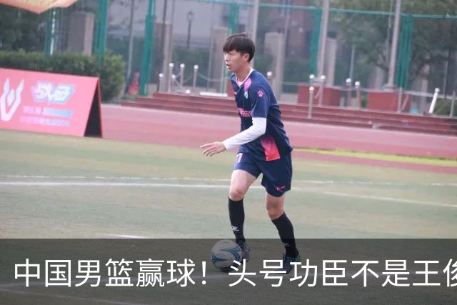 中国男篮赢球！头号功臣不是王俊杰也不是崔永熙，真正功臣原来是他